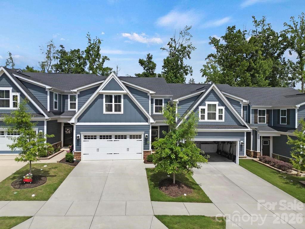 888 Prince Garret Way, Denver, NC. property listing photo