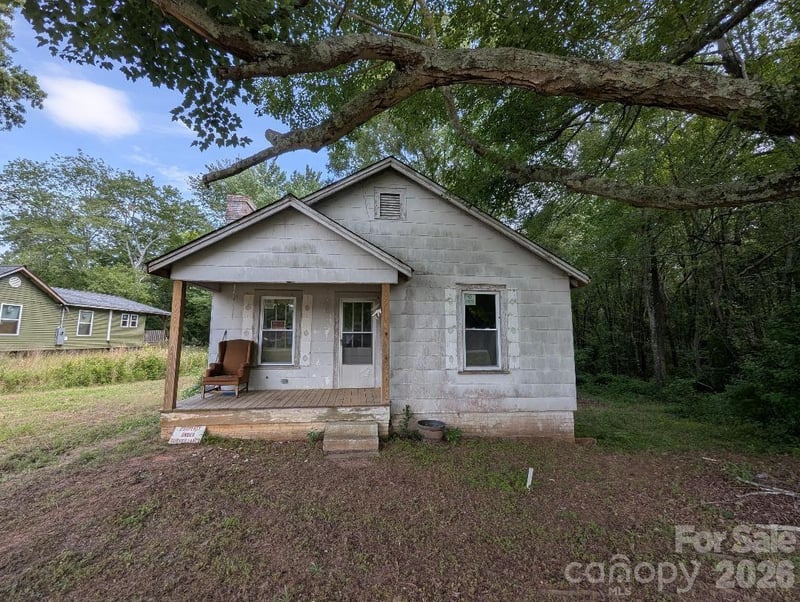 4548 Springs Road, Conover, NC - 1 bed, 1 bath, 732 sqft - $89,900