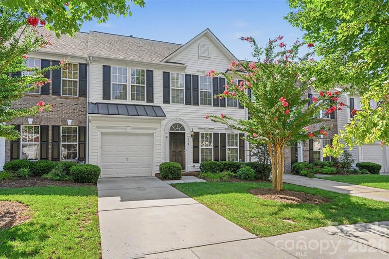 107 S Arcadian Way, Mooresville, NC - 3 beds, 2.5 baths, 1,820 sqft - $290,000