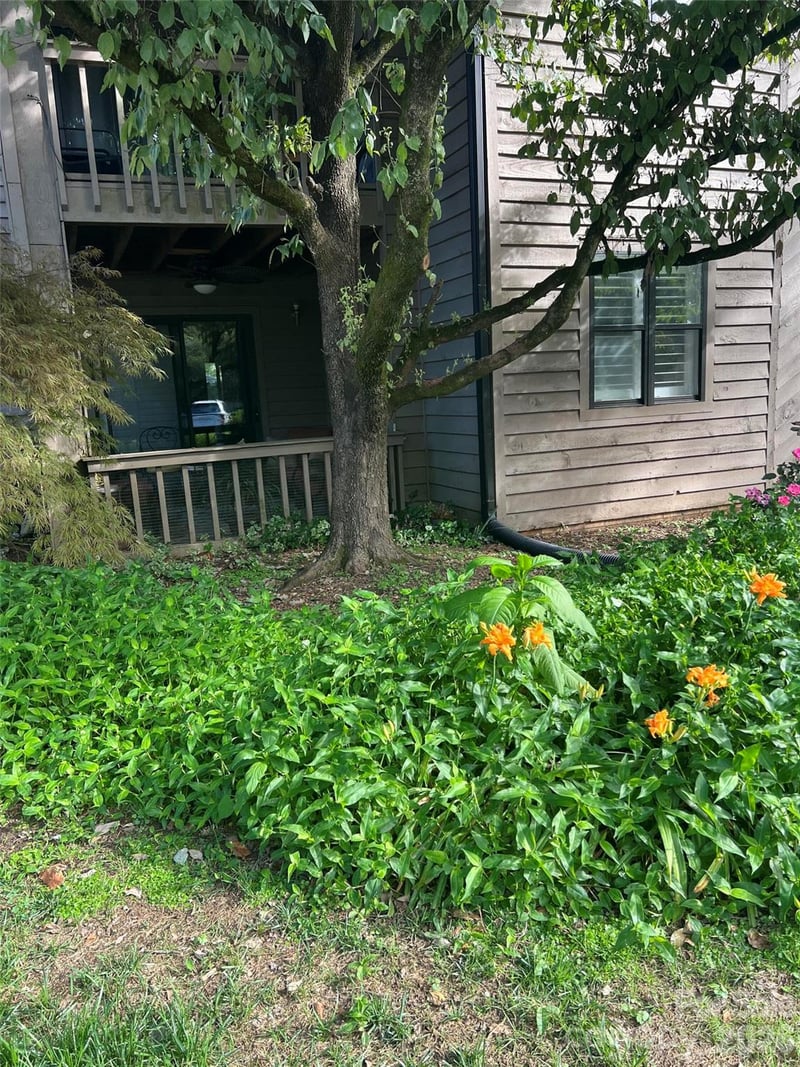 4134 Charlotte Highway, Clover, SC - 2 beds, 2 baths, 1,100 sqft - $235,000