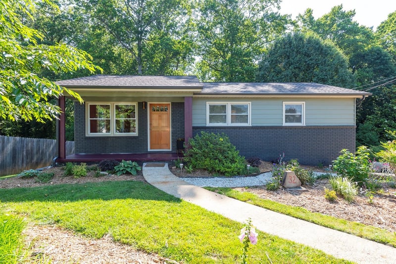 32 Harnett Street, Asheville, NC - 4 beds, 2 baths, 1,946 sqft - $619,000