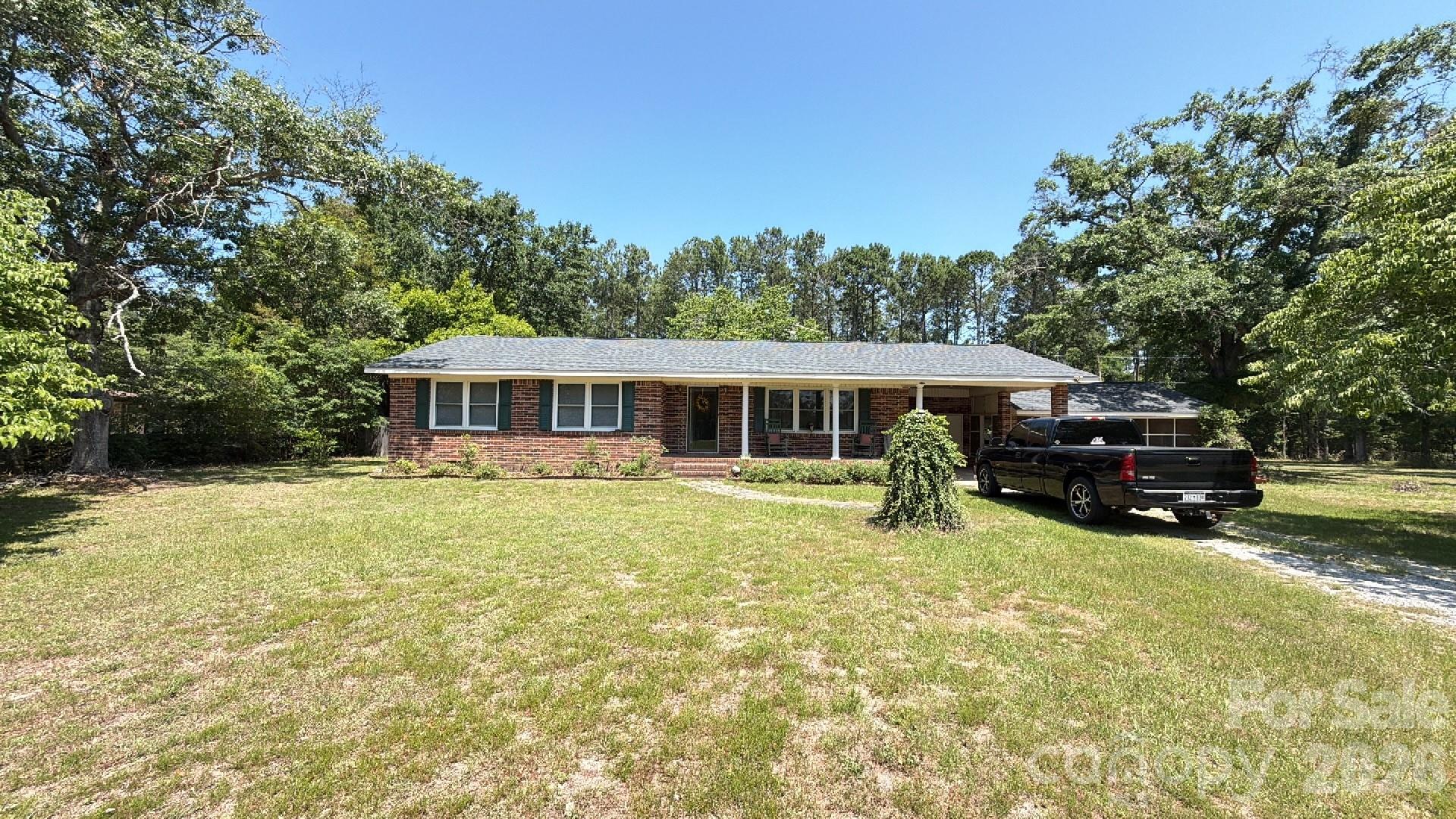 6774 Woodhaven Road, Kershaw, SC. property listing photo