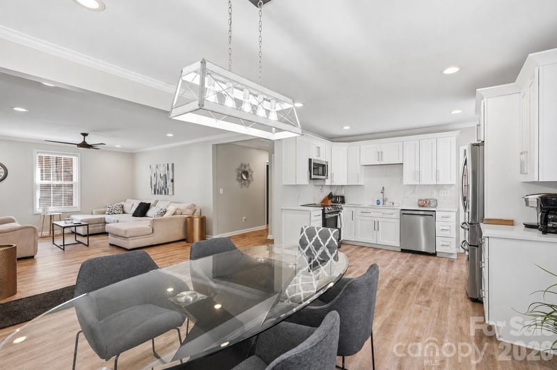 205 Grandin Road, Charlotte, NC - 8 beds, 5 baths, 3,255 sqft - $999,000