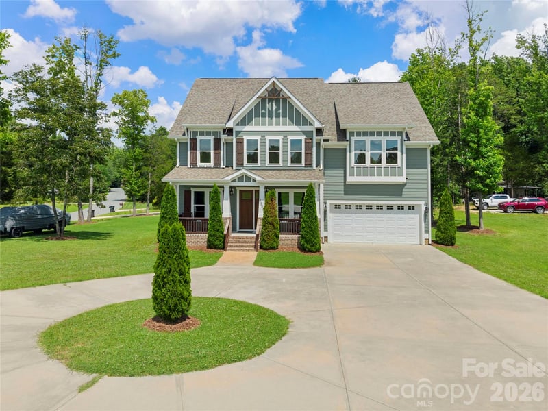 4306 Rolling Acres Road, Charlotte, NC - 5 beds, 3.5 baths, 3,664 sqft - $830,000
