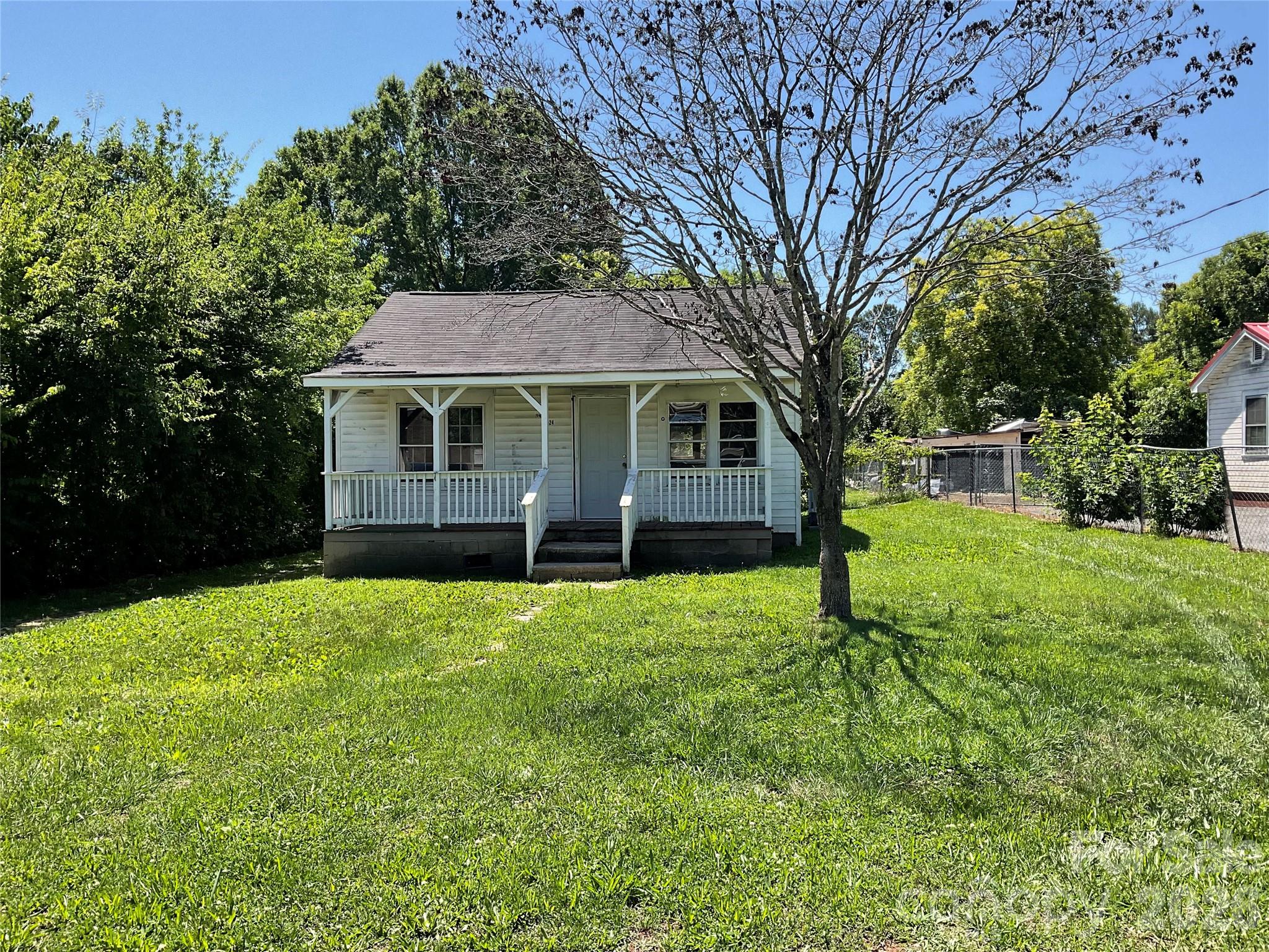 1024 Catawba Street, Lincolnton, NC. property listing photo