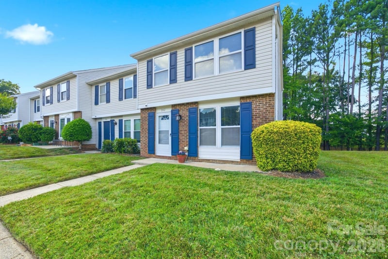 242 Water Oak Drive, Pineville, NC - 3 beds, 1.5 baths, 1,235 sqft - $260,000