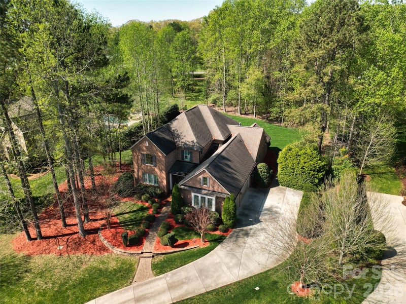 13620 Castleford Drive, Mint Hill, NC - 6 beds, 5.5 baths, 4,296 sqft - $1,298,000