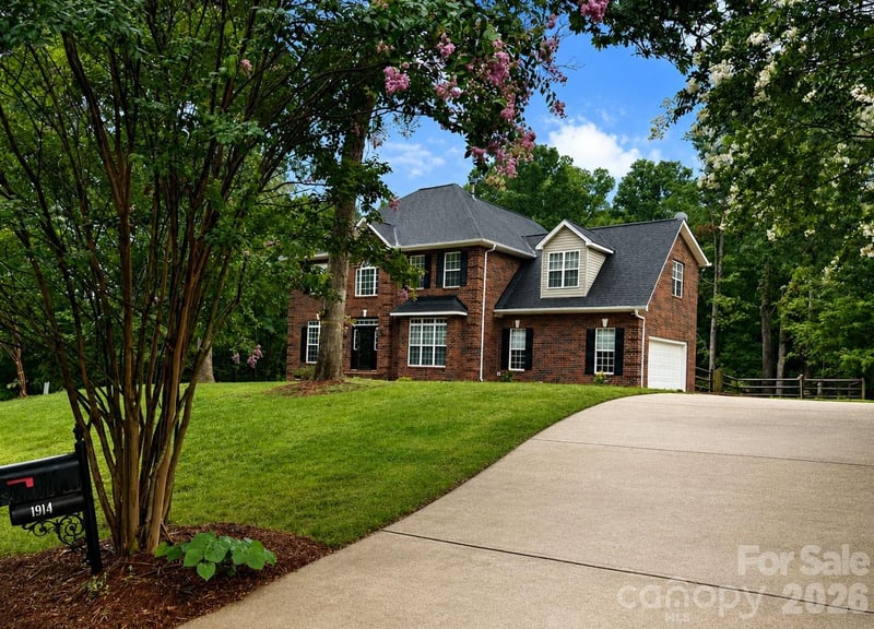 1914 Grigg Lane, Waxhaw, NC - 4 beds, 2.5 baths, 3,082 sqft - $749,000