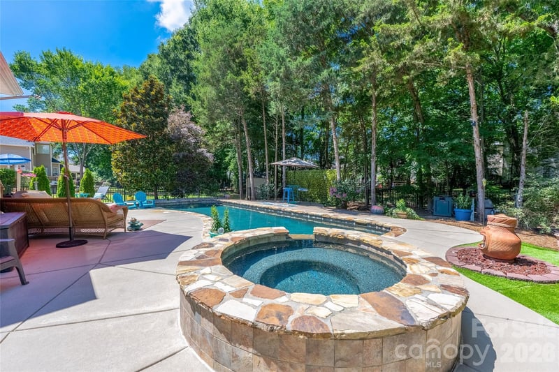 211 Alnwick Lane, Waxhaw, NC - 4 beds, 2.5 baths, 2,773 sqft - $729,900