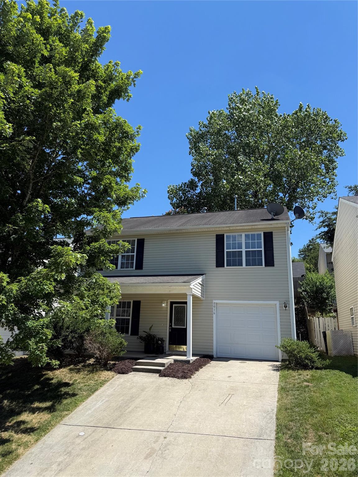 8016 Bronze Pike Drive, Charlotte, NC. property listing photo