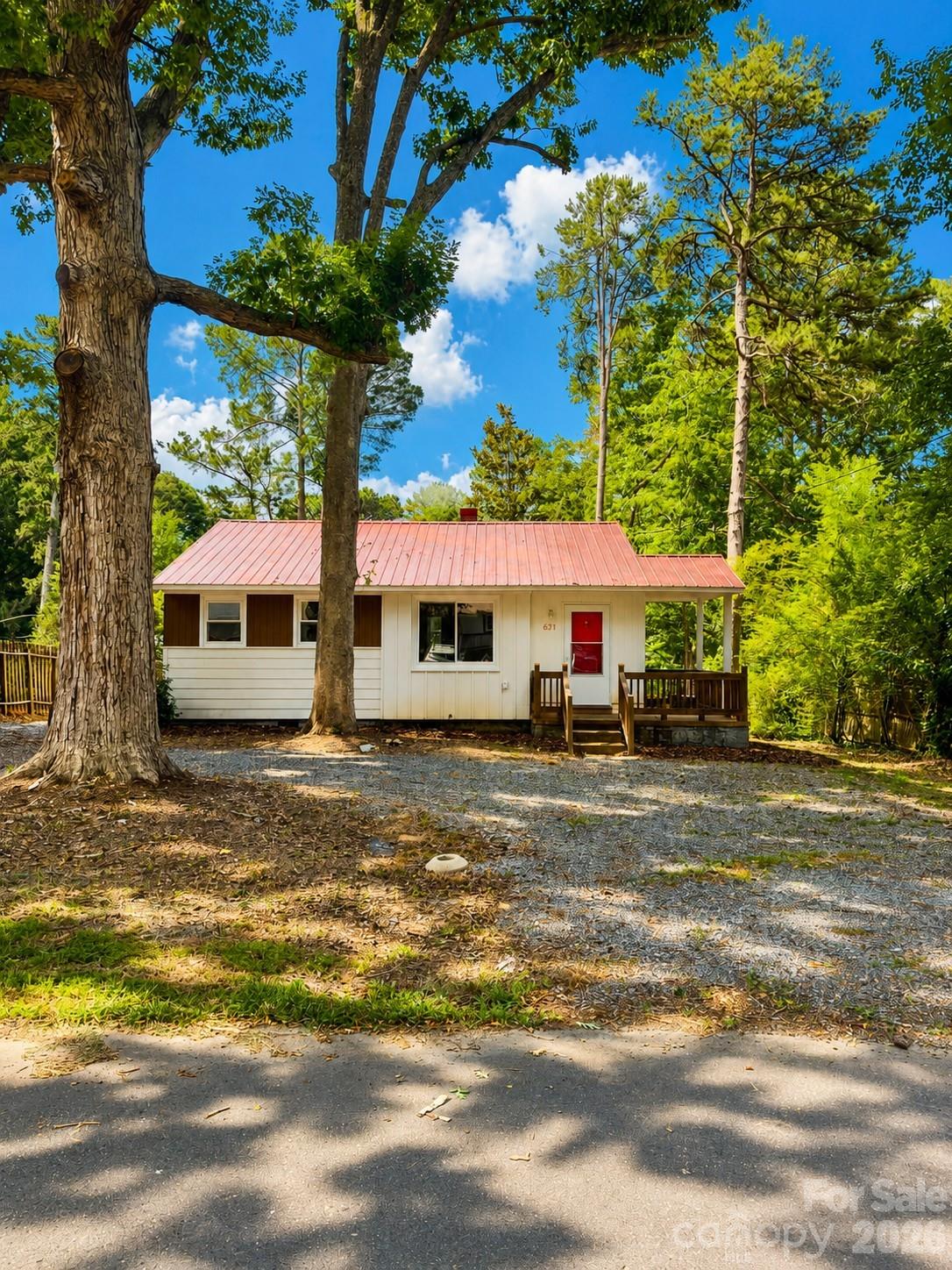 631 Forest Drive, Robbins, NC. property listing photo