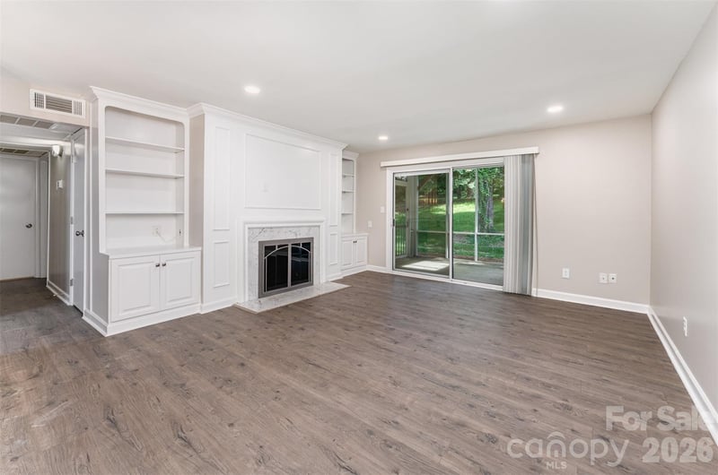 7026 Quail Hill Road, Charlotte, NC - 2 beds, 2 baths, 1,134 sqft - $299,999