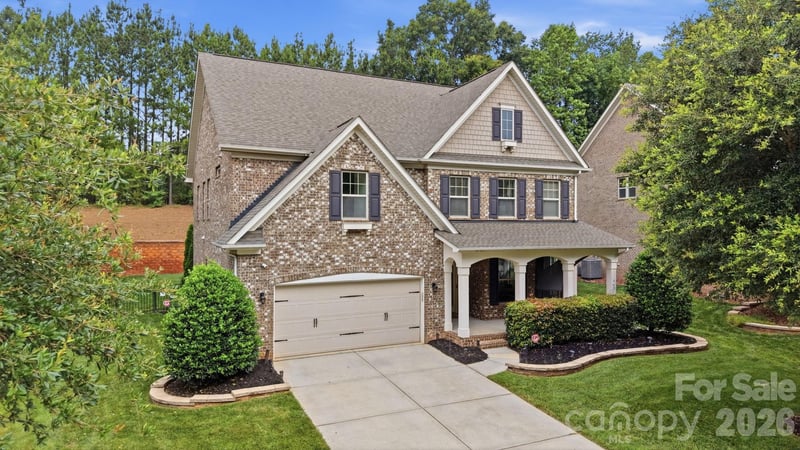 963 Rock Forest Way, Fort Mill, SC - 5 beds, 4 baths, 3,240 sqft - $675,000