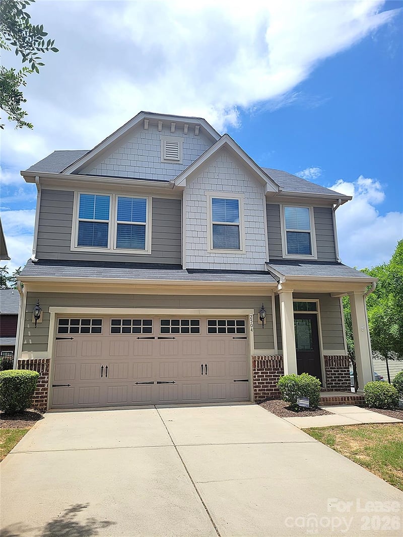 2504 Alyssa Lane, Charlotte, NC - 3 beds, 2.5 baths, 1,811 sqft - $2,500