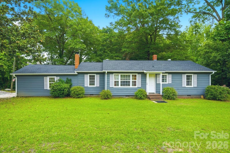 2190 Dobys Bridge Road, Fort Mill, SC - 3 beds, 1.5 baths, 1,160 sqft - $349,000
