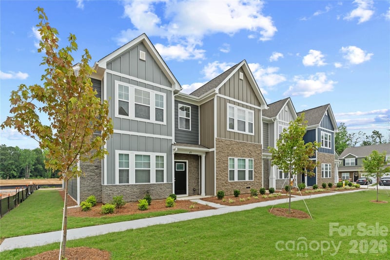 473 Etna Street Apt 5601, Gastonia, NC - 3 beds, 2.5 baths, 1,681 sqft - $282,990