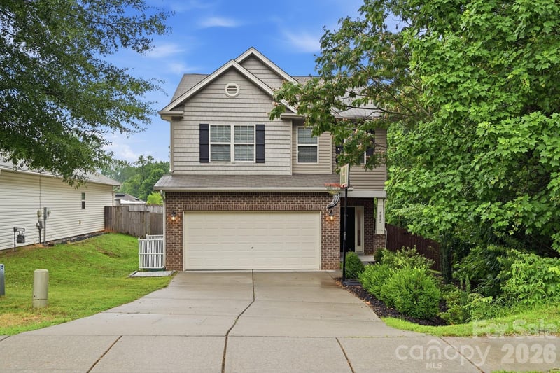 7820 Rockland Drive, Charlotte, NC - 4 beds, 2.5 baths, 2,033 sqft - $369,900