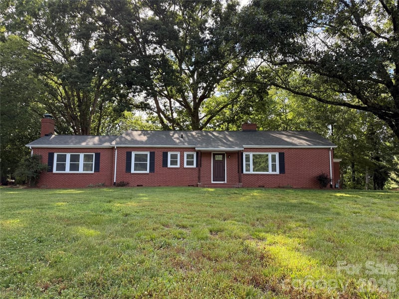 148 Barium Lane, Statesville, NC - 3 beds, 2 baths, 2,152 sqft - $339,000