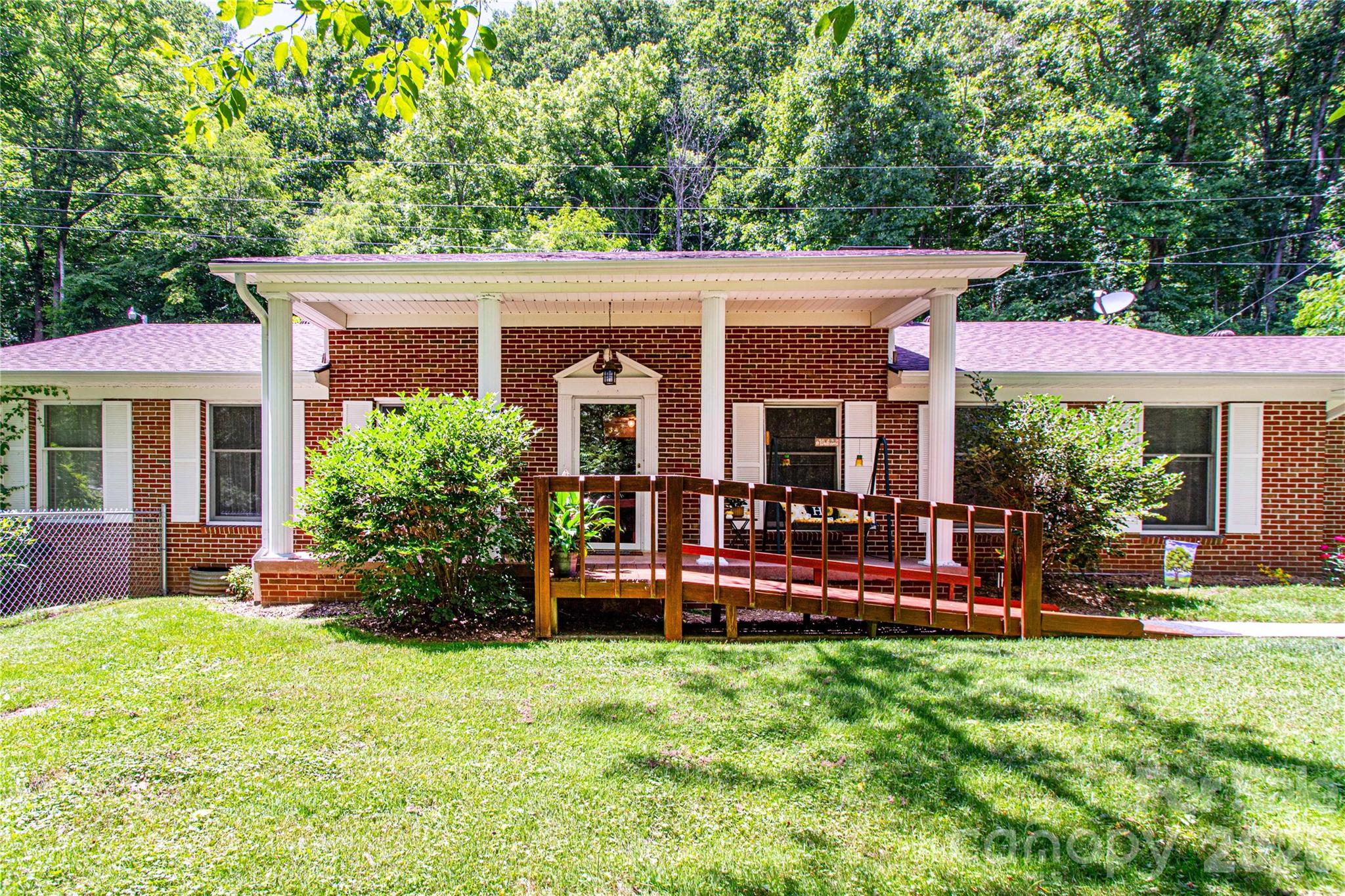 7835 US 23 Highway, Mars Hill, NC. property listing photo
