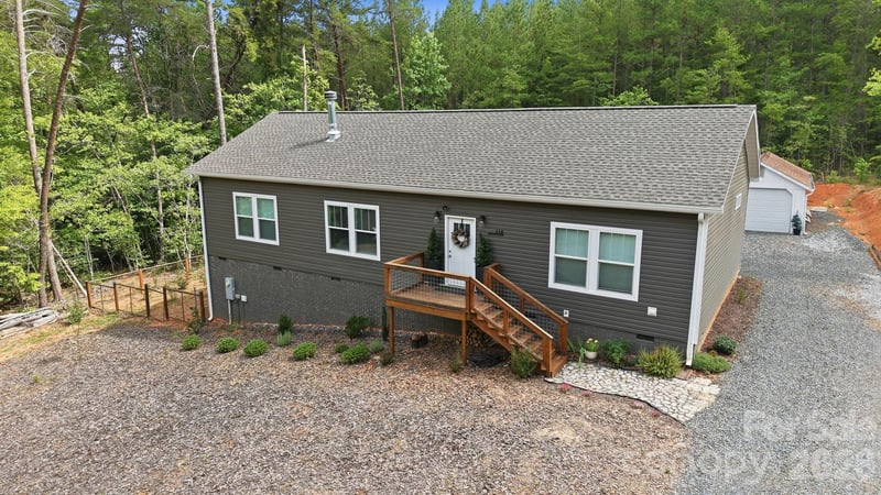 118 Sanford Court, Troy, NC - 3 beds, 2 baths, 1,581 sqft - $289,900