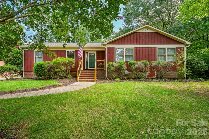 1620 Windyrush Lane, Gastonia, NC - 3 beds, 2 baths, 1,770 sqft - $324,900