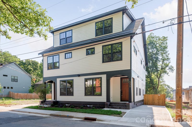 532 Campus Street, Charlotte, NC - 3 beds, 3.5 baths, 2,158 sqft - $610,000