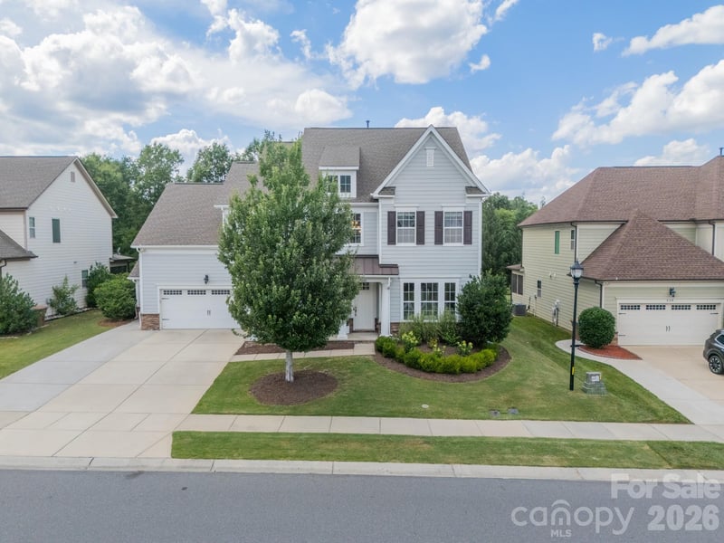205 Somerled Way, Waxhaw, NC - 4 beds, 3.5 baths, 3,308 sqft - $899,000