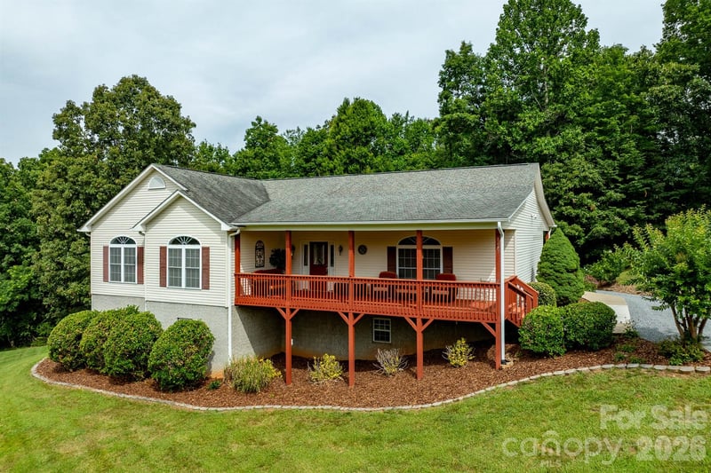 1697 Windswept Ridge, Marshall, NC - 3 beds, 3 baths, 3,132 sqft - $665,000