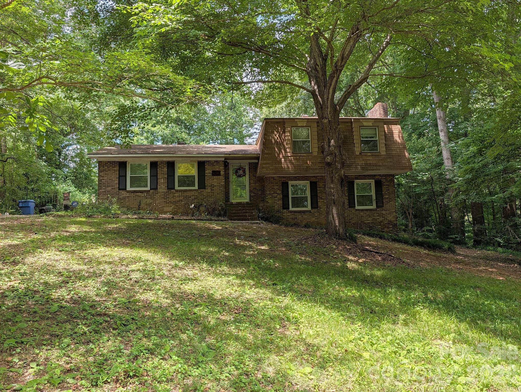 215 Swamp Fox Drive, Fort Mill, SC. property listing photo