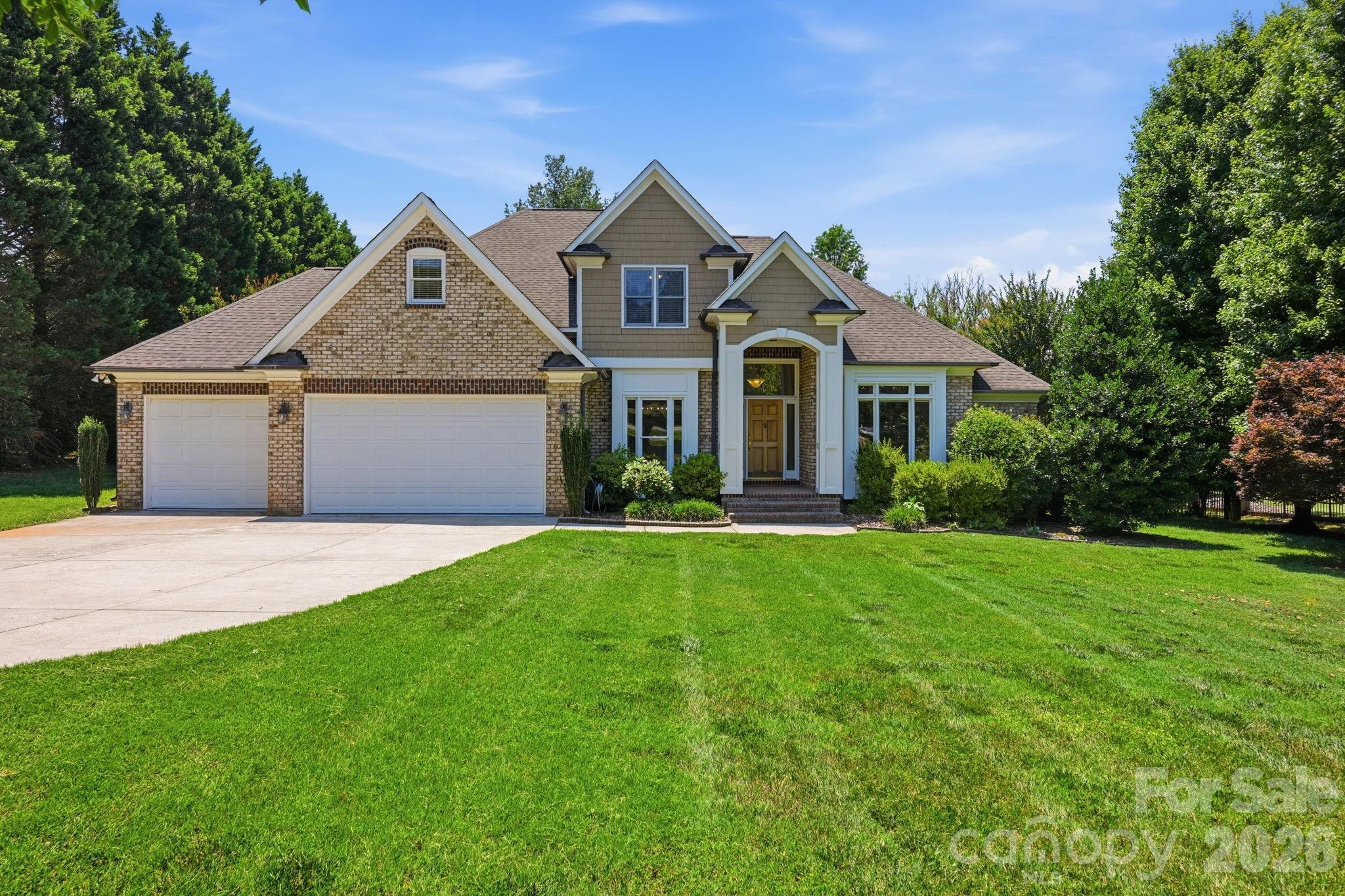 118 Broadbill Drive, Mooresville, NC. property listing photo