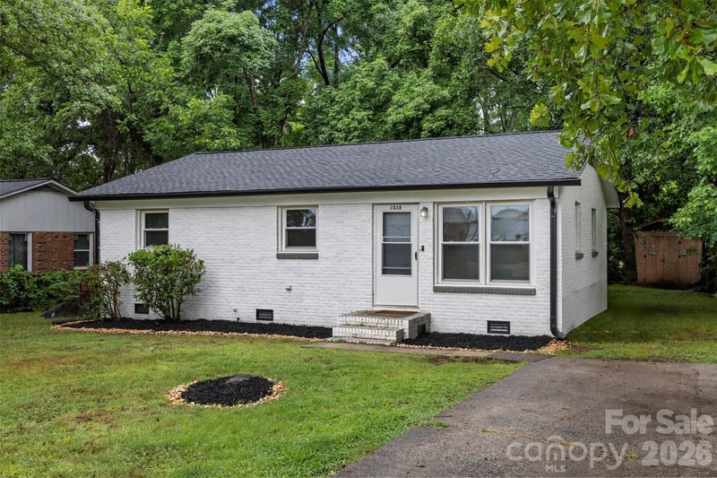 1038 S Jones Avenue Extension, Rock Hill, SC - 3 beds, 1 bath, 1,003 sqft - $240,000