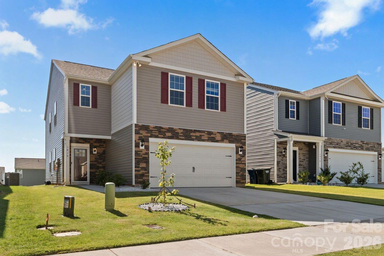 1414 5th Street Drive NE, Hickory, NC. property listing photo