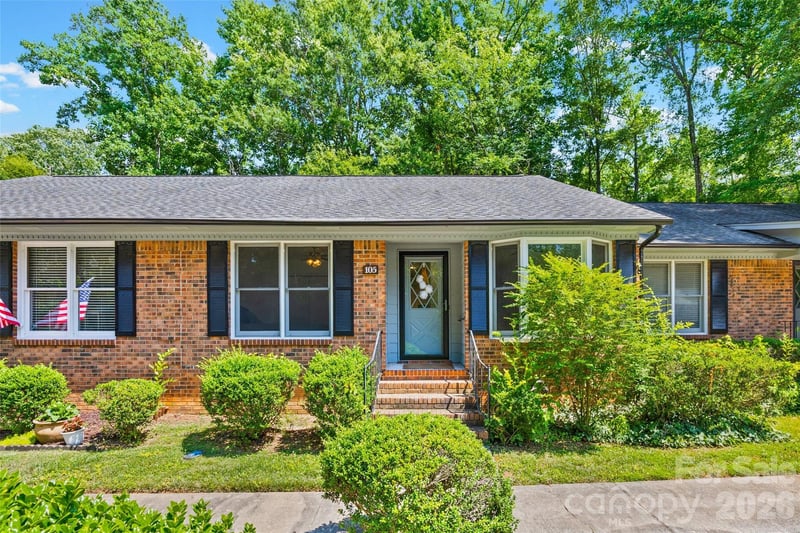 105 David Court, Fort Mill, SC - 2 beds, 2 baths, 1,007 sqft - $225,000