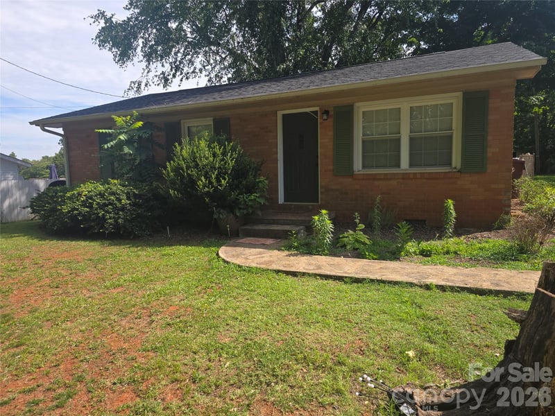 127 Northview Dorsey Street, Rutherfordton, NC - 3 beds, 1 bath, 988 sqft - $229,900