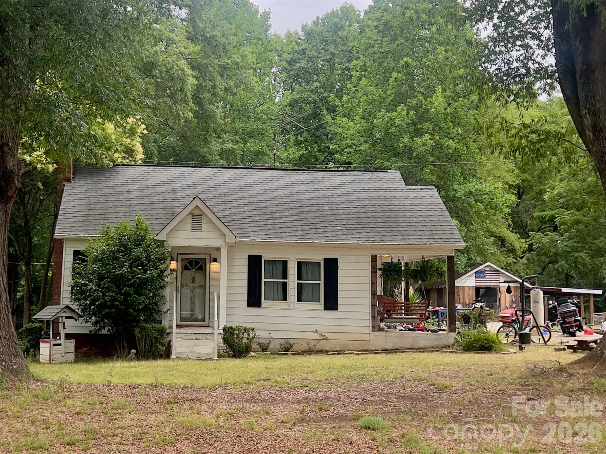 8628 Island Point Road, Sherrills Ford, NC. property listing photo