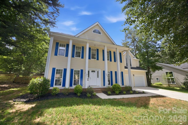 8048 Hunley Ridge Road, Matthews, NC - 4 beds, 2.5 baths, 2,345 sqft - $499,000