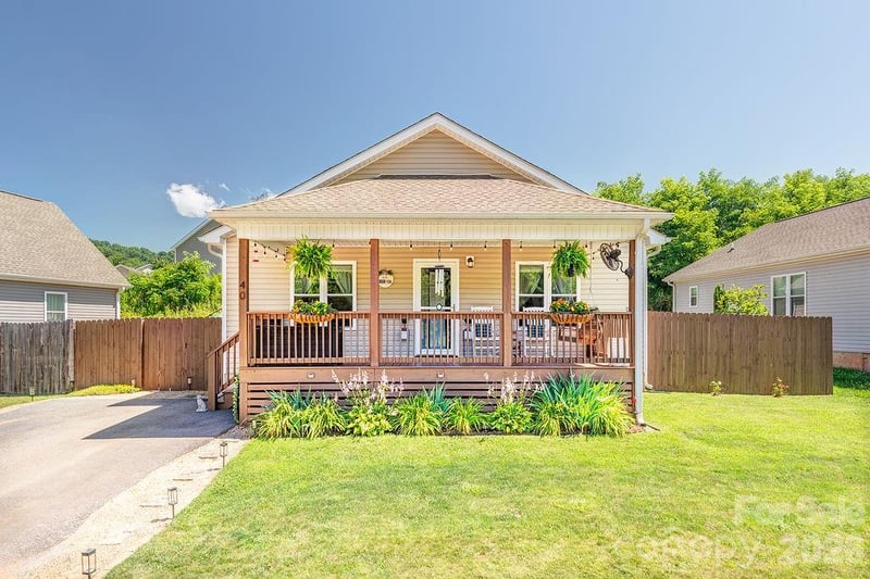 40 Quinn Hill Lane, Mars Hill, NC - 3 beds, 2 baths, 1,424 sqft - $349,900