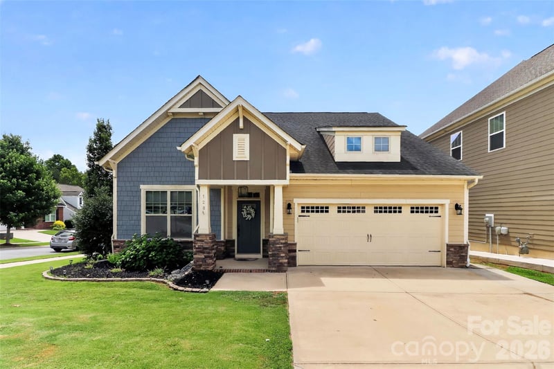 128 Creekside Crossing Lane, Mooresville, NC - 4 beds, 3 baths, 2,599 sqft - $469,900