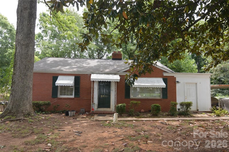 2111 Dickens Avenue, Charlotte, NC - 3 beds, 1 bath, 1,104 sqft - $275,000