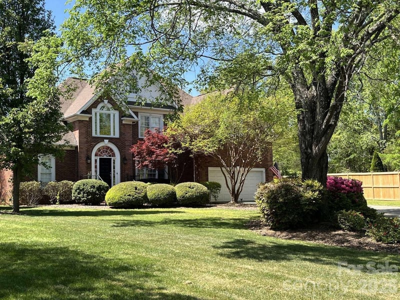 10300 Lady Grace Lane, Charlotte, NC - 4 beds, 2.5 baths, 3,037 sqft - $845,000