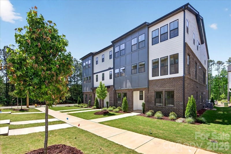 12015 Elsa Lane, Charlotte, NC - 4 beds, 3.5 baths, 2,587 sqft - $669,990