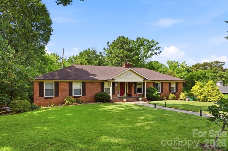 2620 Lynbridge Drive, Charlotte, NC - 5 beds, 3.5 baths, 3,750 sqft - $850,000