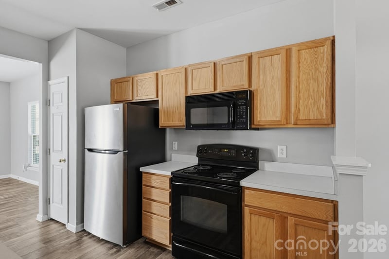6172 Prosperity Church Road, Charlotte, NC - 2 beds, 2.5 baths, 1,486 sqft - $282,000