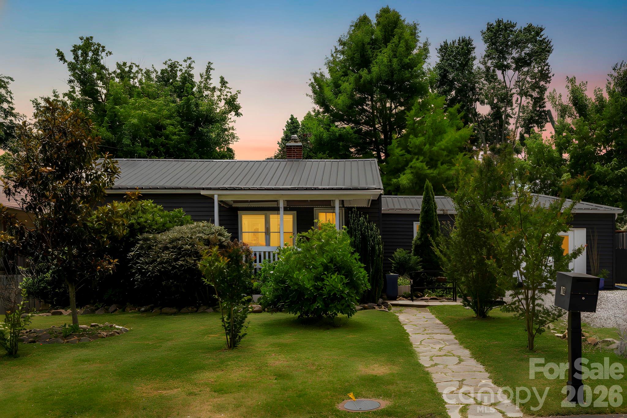10 Eola Avenue, Asheville, NC. property listing photo
