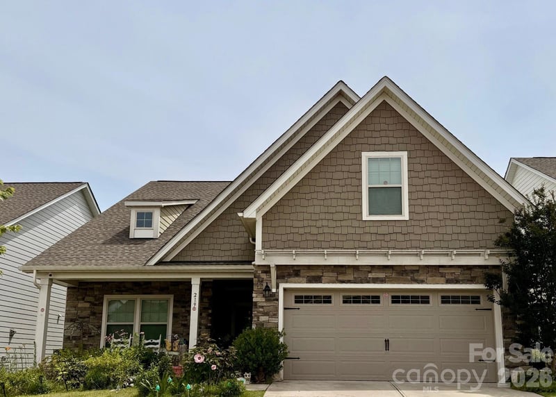 219 Canada Drive, Statesville, NC - 4 beds, 3.5 baths, 2,180 sqft - $465,000