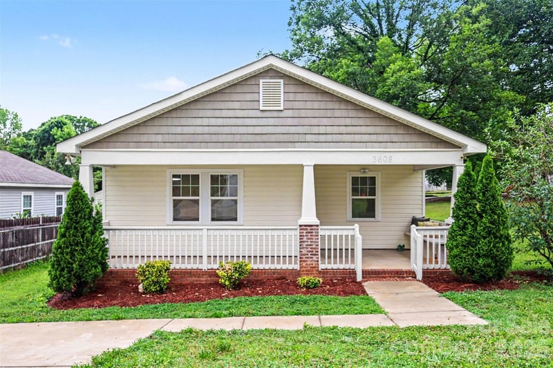 3608 Corbett Street, Charlotte, NC - 2 beds, 1 bath, 914 sqft - $265,000