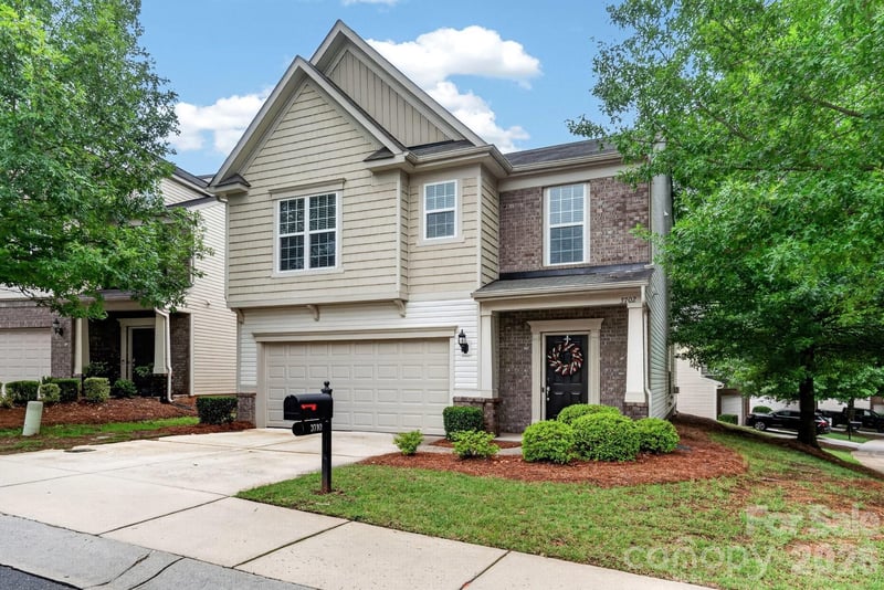 3702 Park South Station Boulevard, Charlotte, NC - 3 beds, 3.5 baths, 2,586 sqft - $644,000