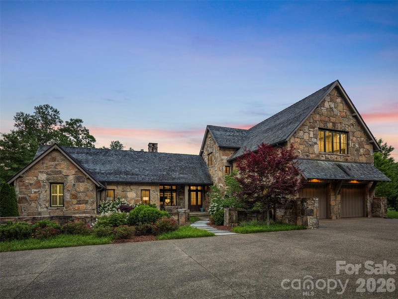 332 Walnut Valley Parkway, Arden, NC - 3 beds, 3.5 baths, 5,267 sqft - $4,750,000