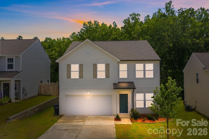 143 Batten Ridge Drive, Statesville, NC - 4 beds, 2.5 baths, 2,438 sqft - $363,400