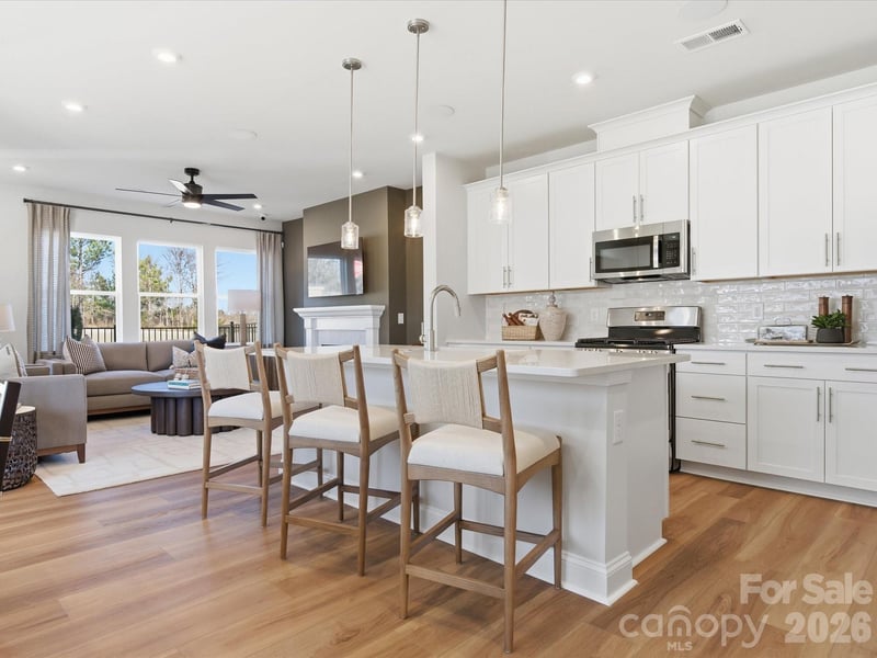 467 Nash Street, Fort Mill, SC - 3 beds, 2.5 baths, 1,888 sqft - $419,990